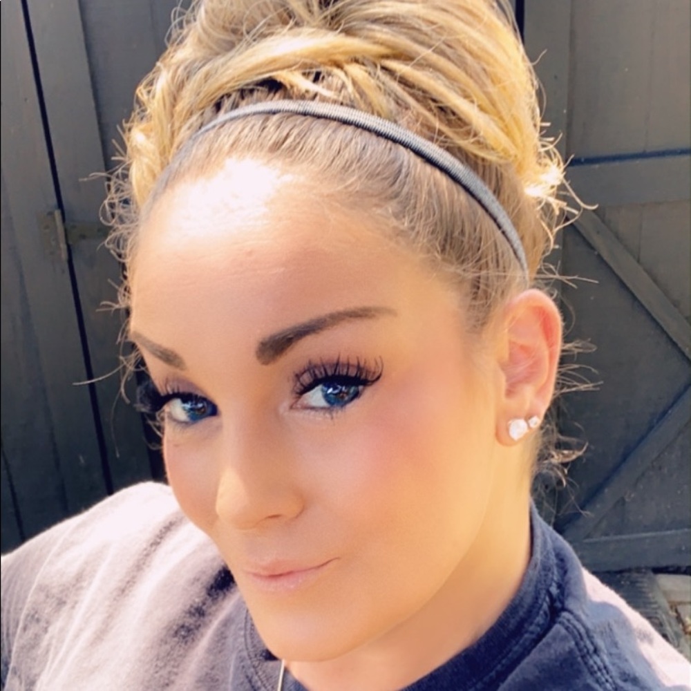 Meet your Posher, Tara